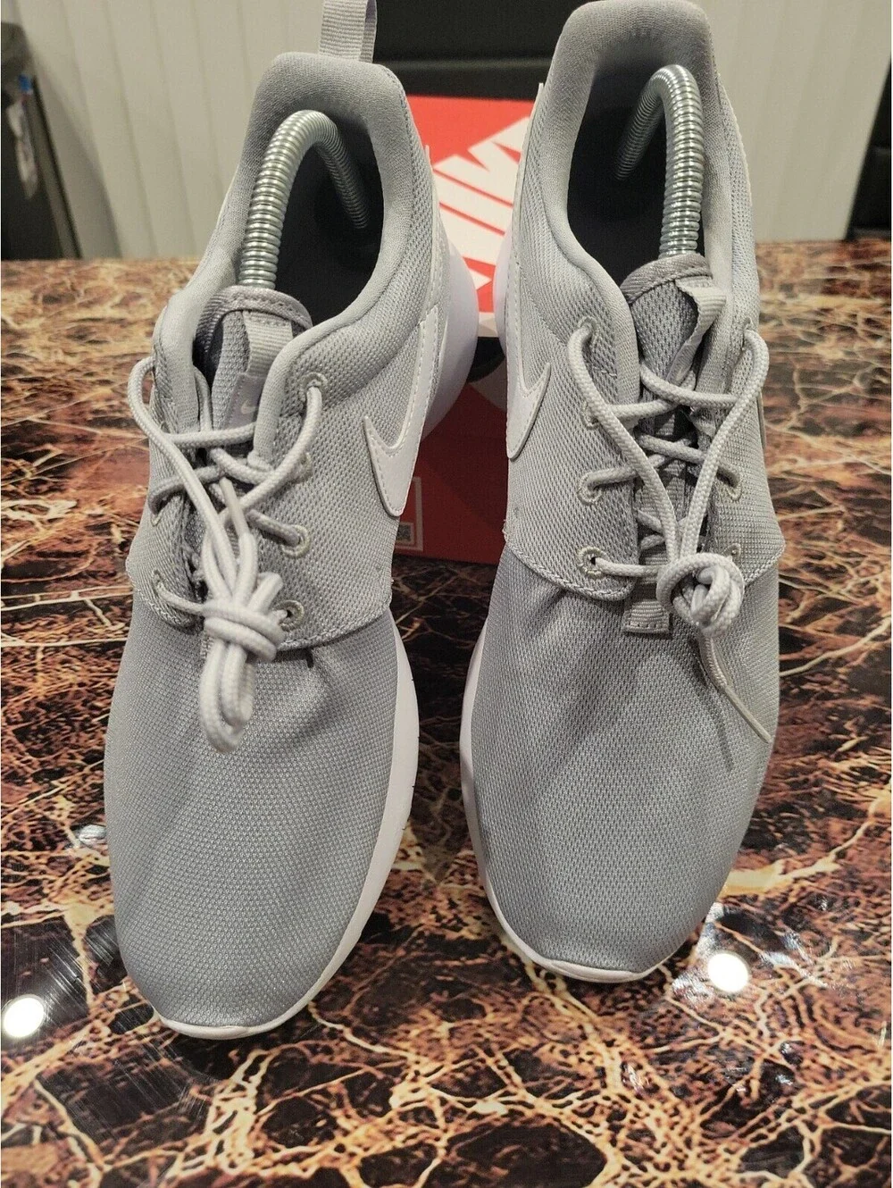 Nike Roshe One (GS)- Size 7y
